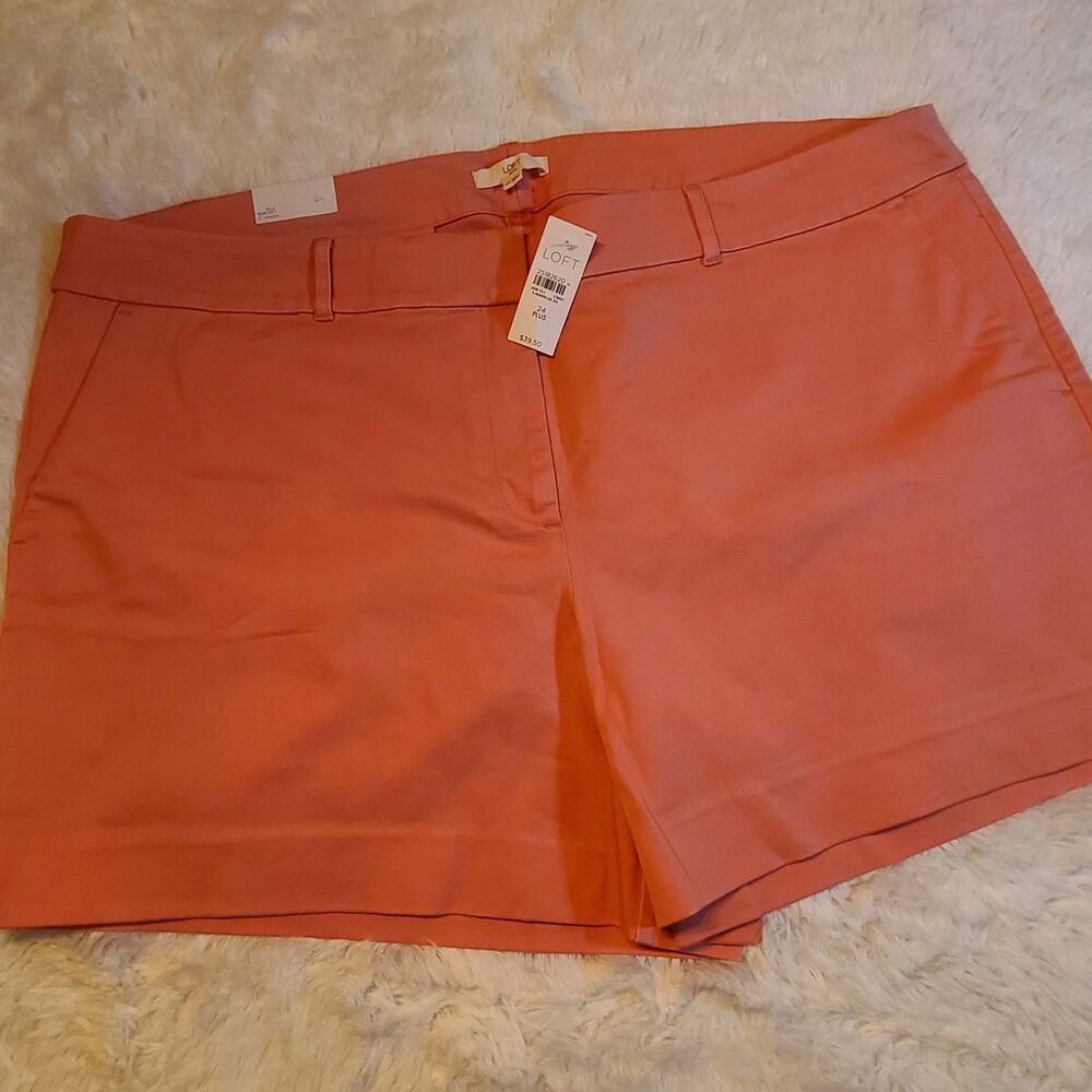 NWT NEW LOFT Womens The Riviera Short Peach Size 24 Plus Chino